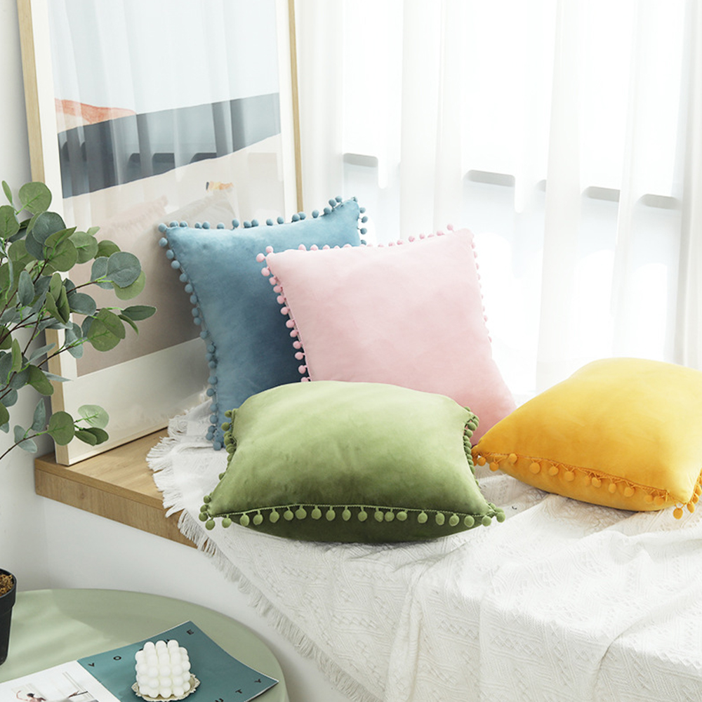 Velvet-tyyny deco-tyyny pom pom -pallohapsuilla